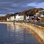 Ferienhaus Echo - Sleeps 12 - Part Of The The Bay Village With Pool, Gym And Direct Access, Pub, Restaurant, Tennis And Meadows Walks *