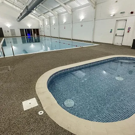 Nyaraló Echo - Sleeps 12 - Part Of The The Bay Village With Pool, Gym And Direct Access, Pub, Restaurant, Tennis And Meadows Walks *